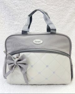 Bolso Maternal Elegante Favori con Mudador – Diseño Estrellas y Moño (Gris / Crema)