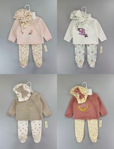 Conjunto Acolchado de 3 Piezas para Bebé Niña – Chaqueta Cruzada, Panty con Pie y Turbante con Lazo