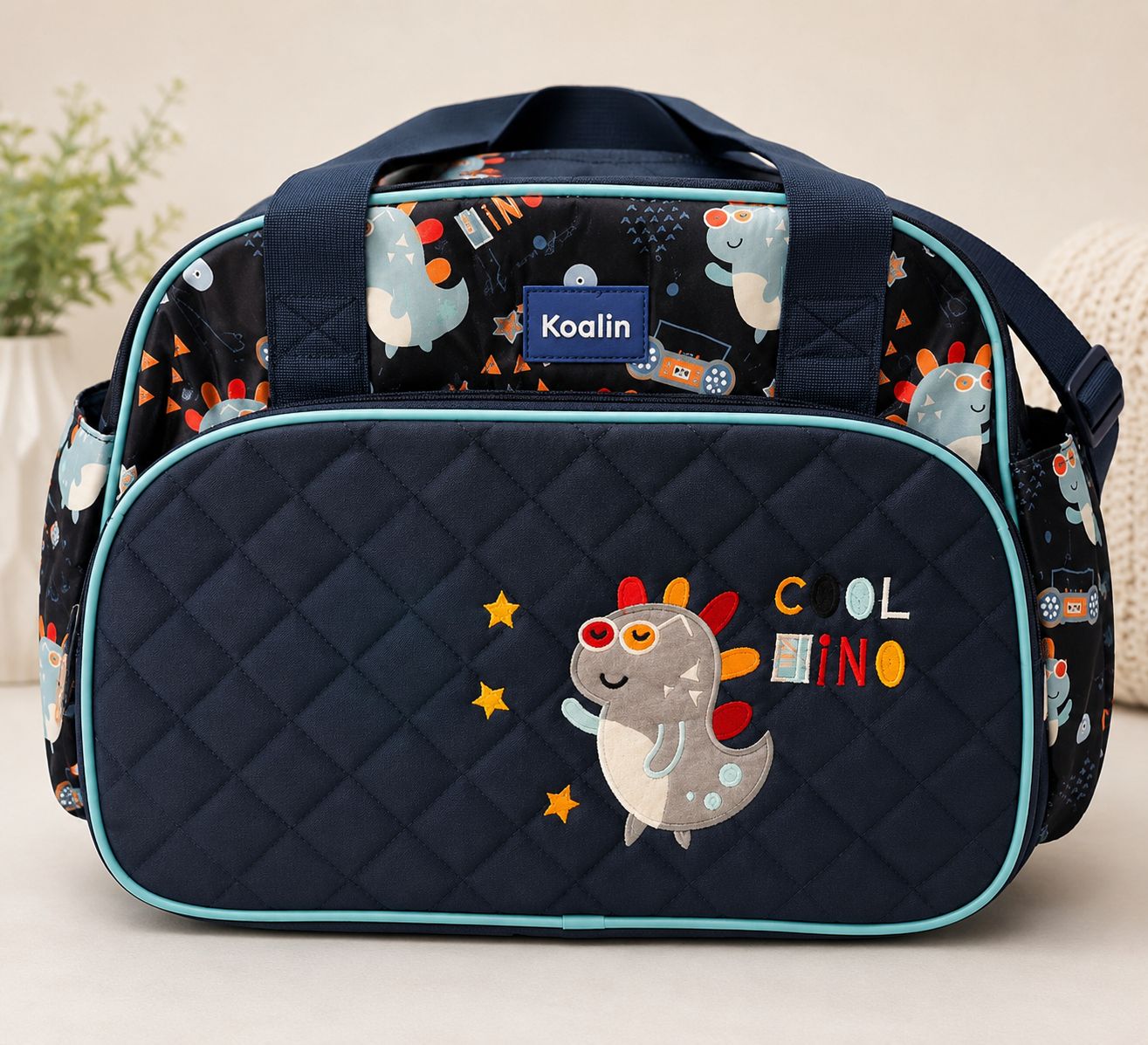 Bolso Maternal Organizador Acolchado Azul Marino con Bordado Dinosaurio (Cool Dino)